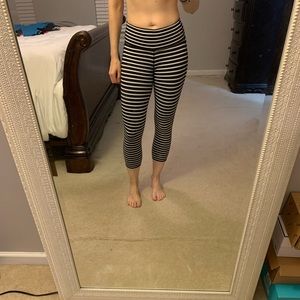 Athleta stripped crops, size small. Mid rise